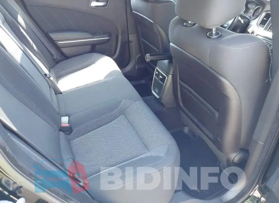 2C3CDXJG3KH668416 Photo# 8