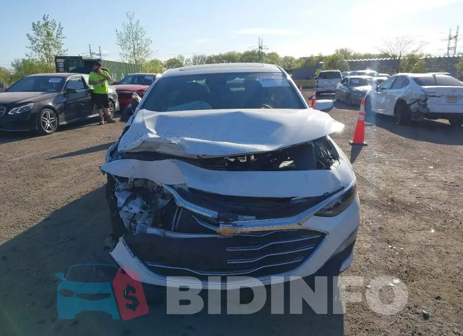 1G1ZD5ST4RF155752 Photo# 12