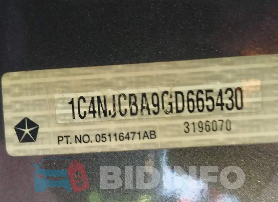 1C4NJCBA9GD665430 Photo# 9