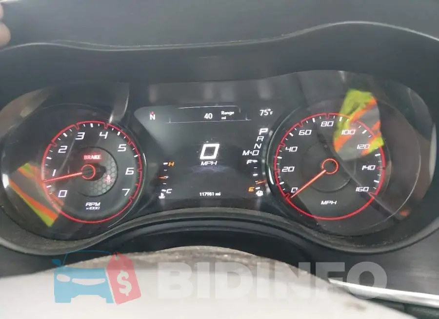 2C3CDXCT8HH558352 Photo# 7
