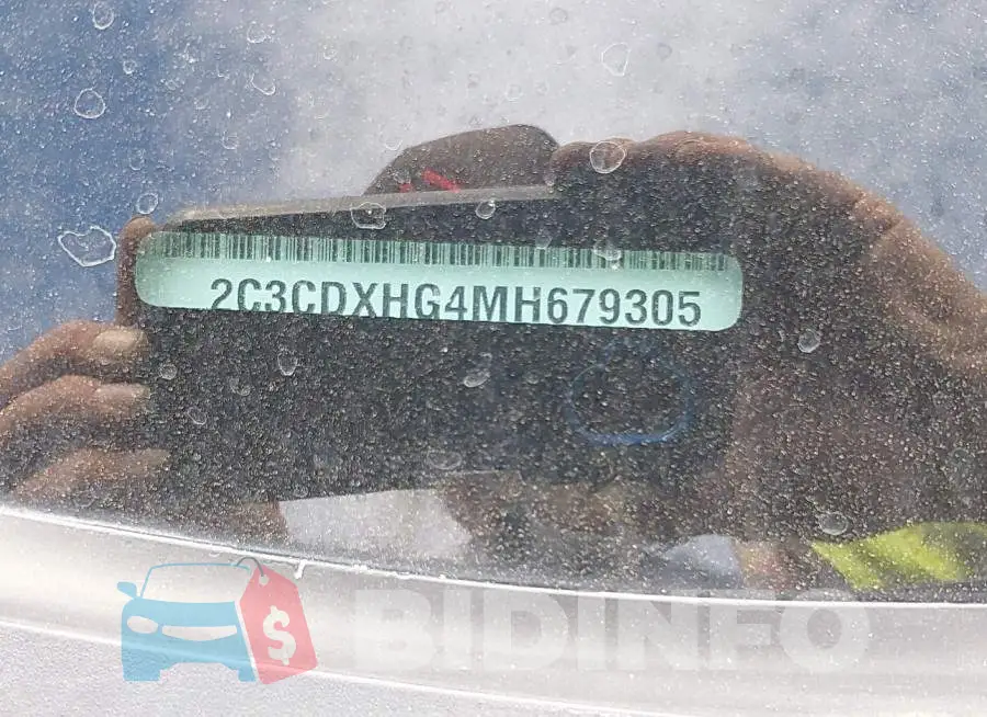 2C3CDXHG4MH679305 Photo# 9