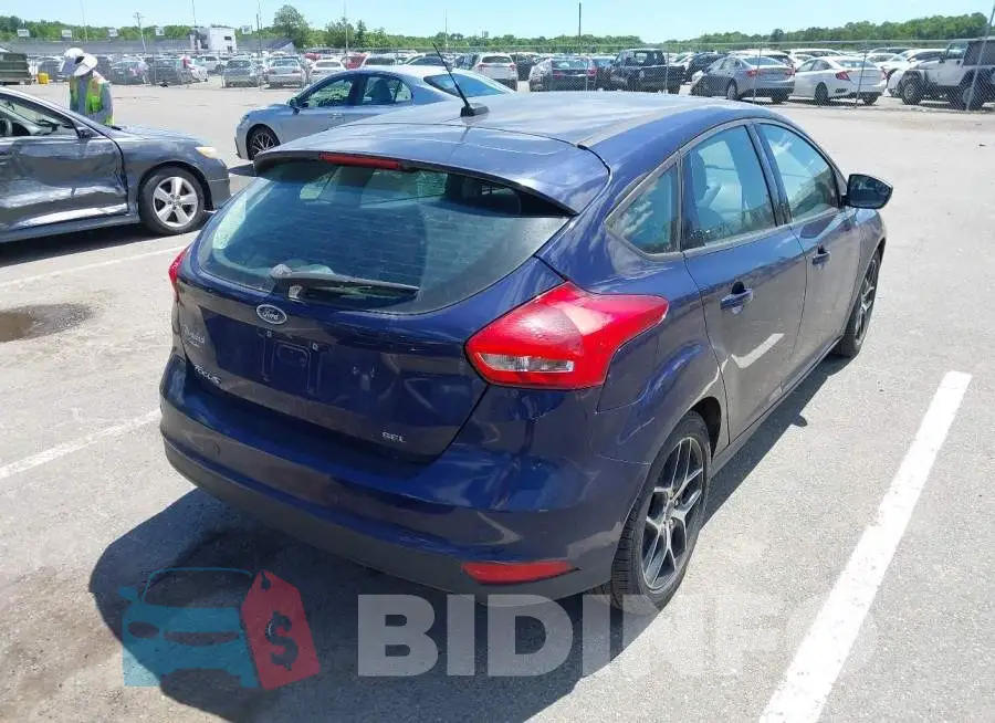 1FADP3M27HL311628 Photo# 4