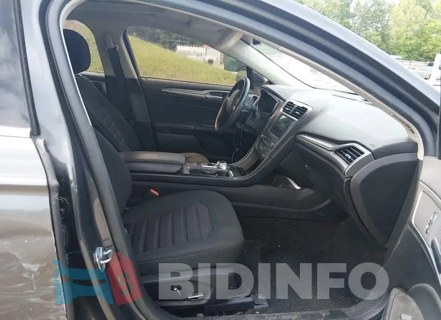 3FA6P0HD0KR102016 Photo# 5