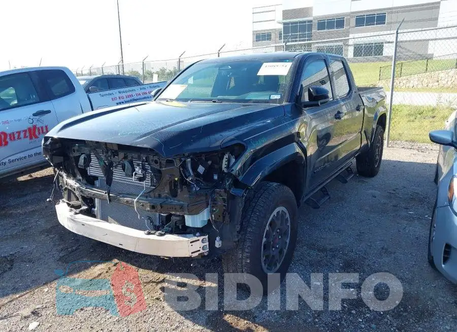 3TMLB5JN4SM117157 Photo# 2