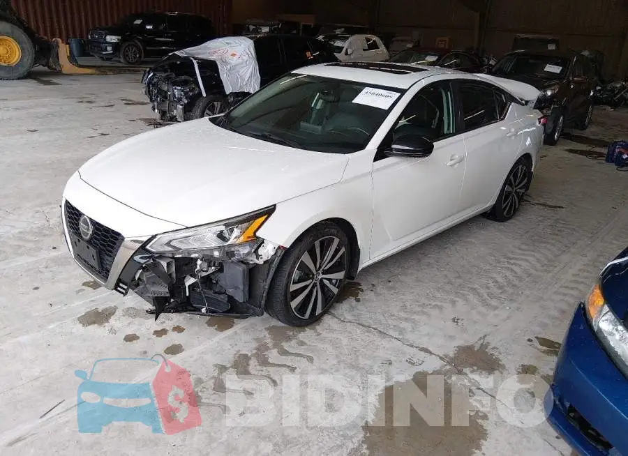 1N4BL4CV4LN301012 Photo# 2