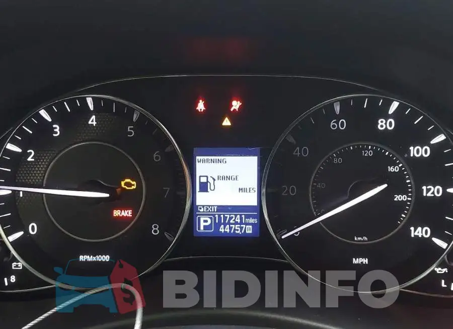JN8AY2NF8J9333361 Photo# 15