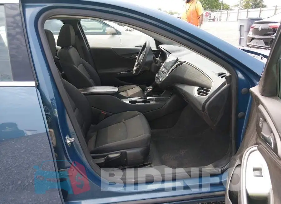 1G1ZD5ST2RF235096 Photo# 5
