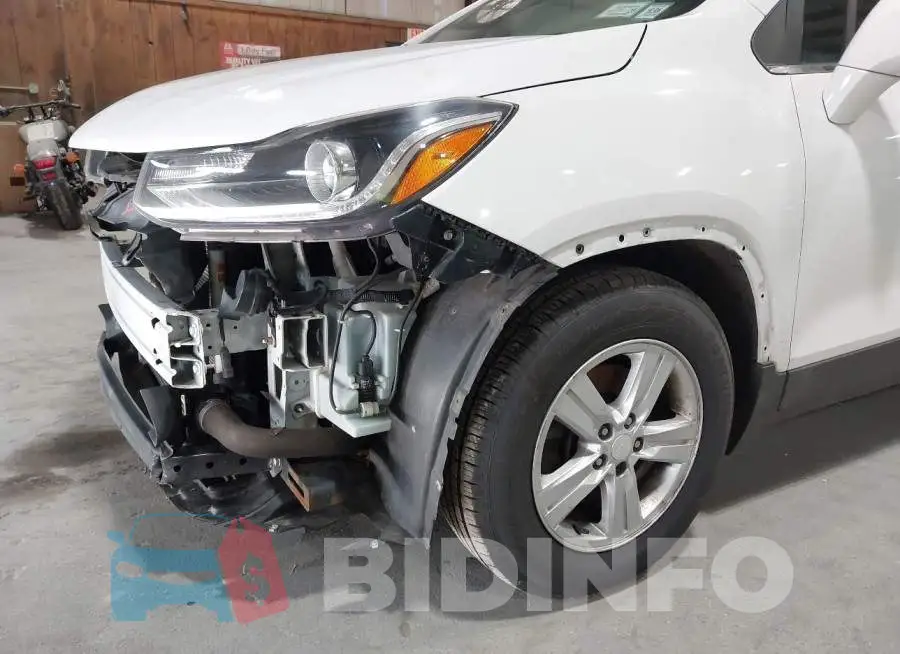 3GNCJLSB9HL279948 Photo# 13