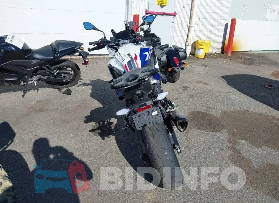 WB10E4306M6E71111 Photo# 6