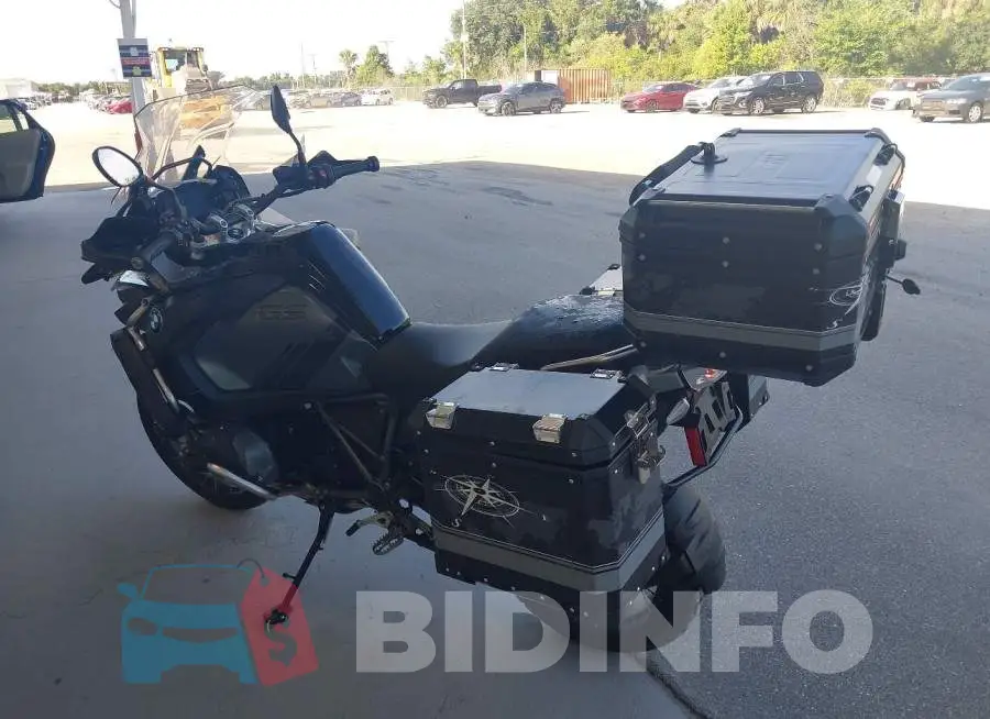 WB10M1309R6J09893 Photo# 3