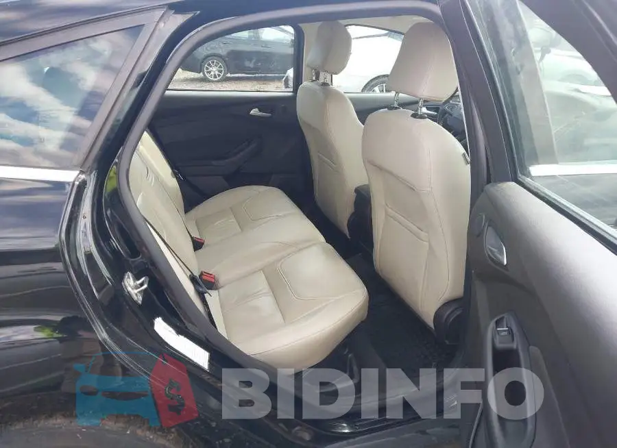 1FADP3N29GL298846 Photo# 8
