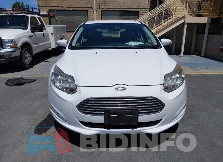 1FADP3R45JL296112 Photo# 13