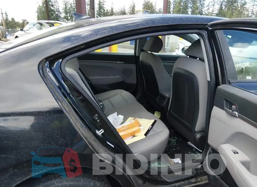 KMHD74LF7HU384816 Photo# 8