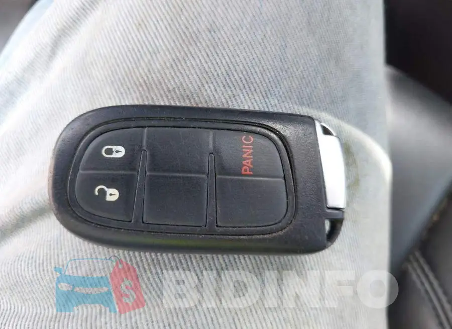 1C4PJLLB4KD154264 Photo# 11