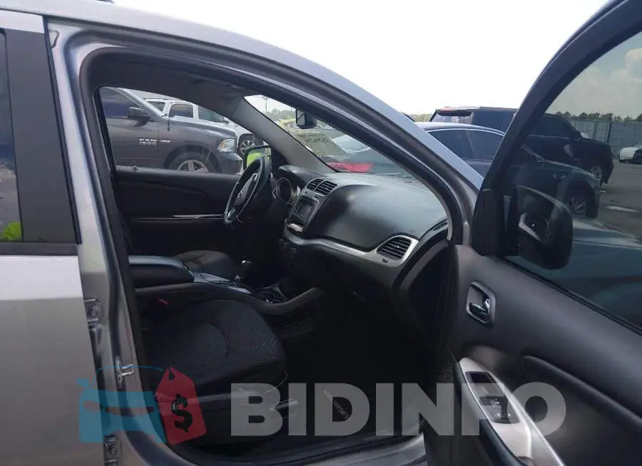3C4PDCAB2GT103096 Photo# 5