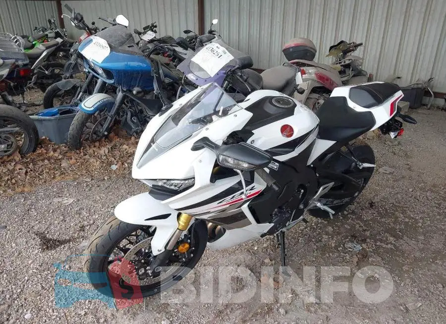 JH2SC7719TK900287 Photo# 2