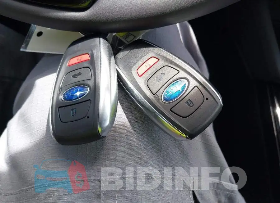 4S4SLSE77T3083619 Photo# 11