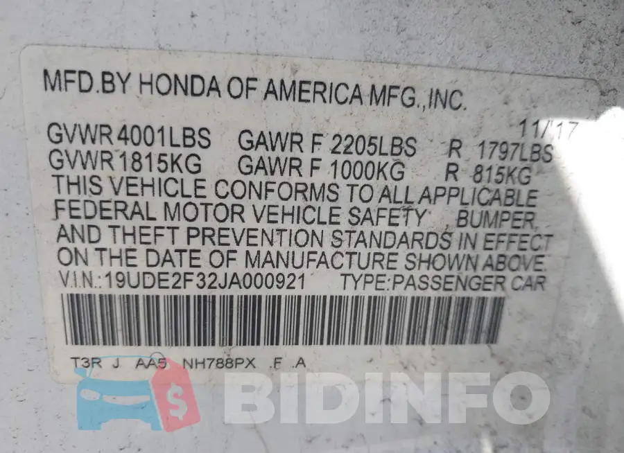 19UDE2F32JA000921 Photo# 9