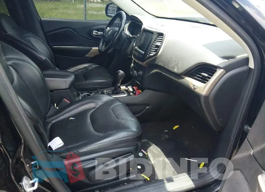 1C4PJLDB1JD567918 Photo# 5