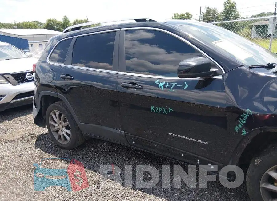 1C4PJLDB1JD567918 Photo# 22