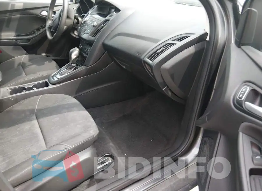 1FADP3F22JL312639 Photo# 5