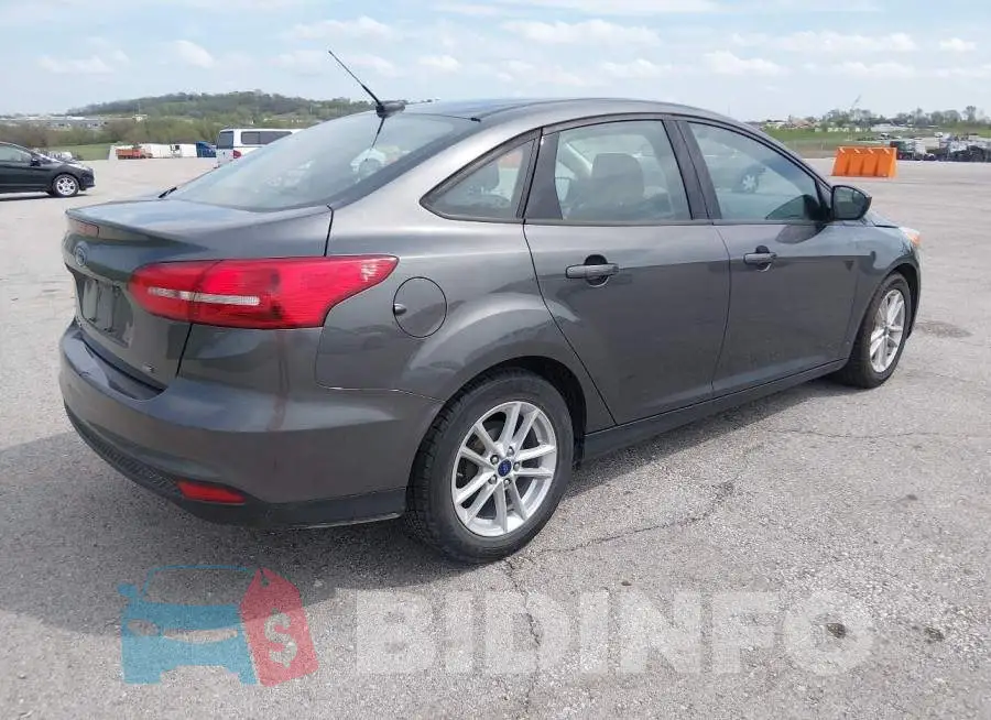 1FADP3F22JL312639 Photo# 4