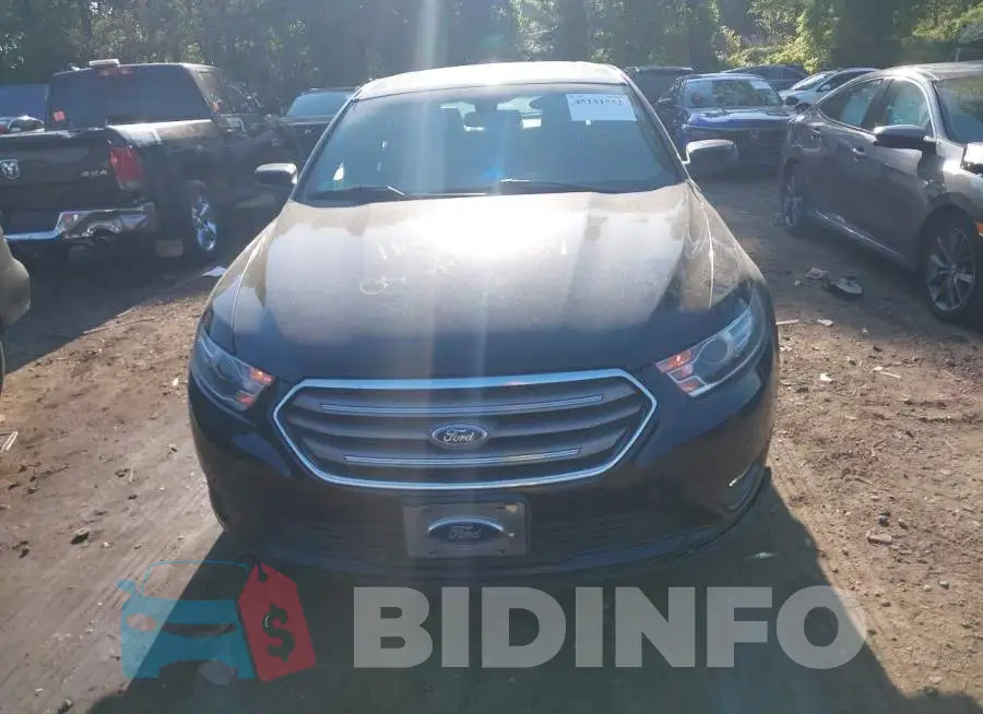 1FAHP2E85JG136311 Photo# 12
