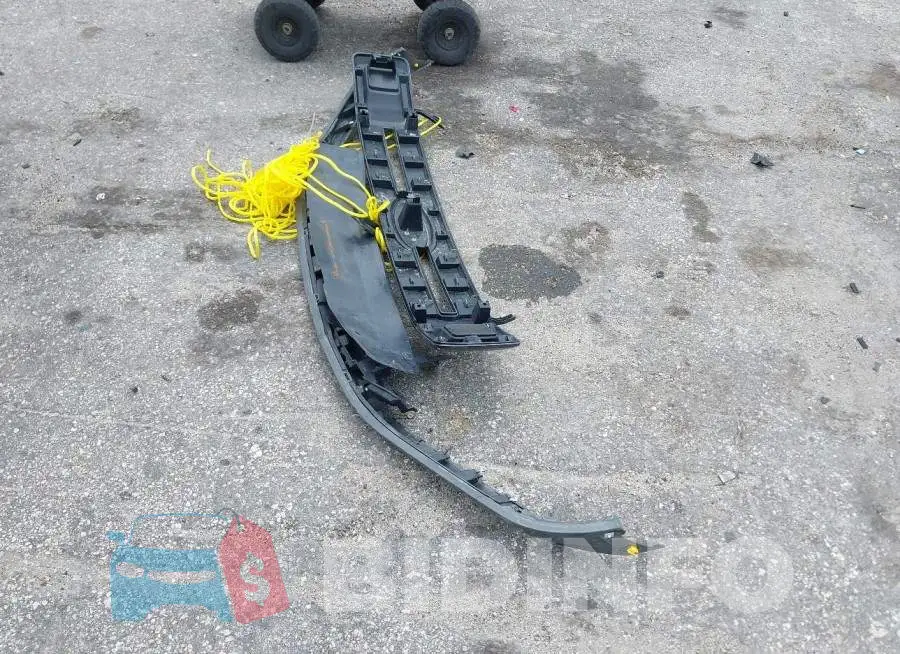 1FTFX1EG2JFB08264 Photo# 12