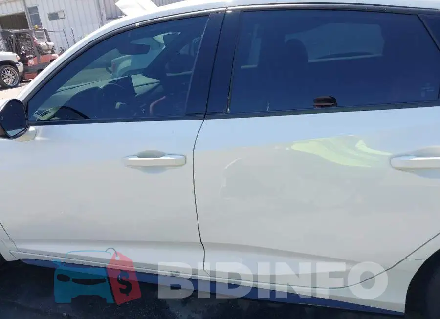 19UDE4H33TA004875 Photo# 15