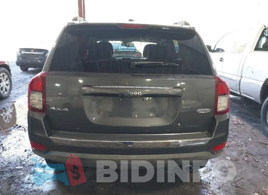 1C4NJDEBXGD802448 Photo# 17