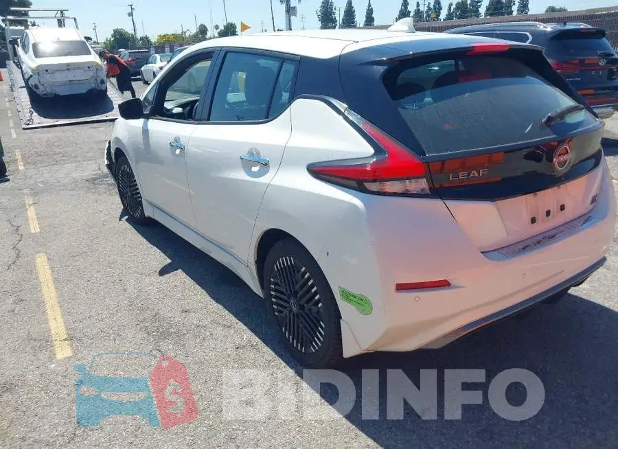 1N4CZ1CV2PC552016 Photo# 3