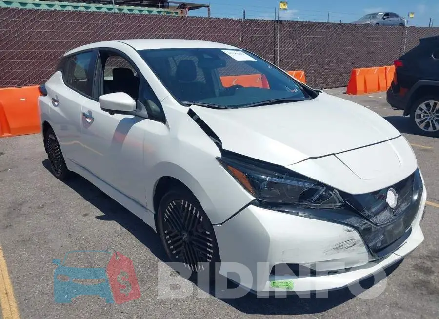 1N4CZ1CV2PC552016 Photo# 1