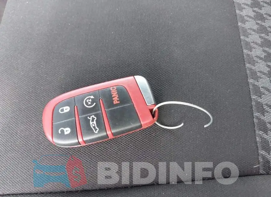 2C3CDXHG2PH622105 Photo# 11