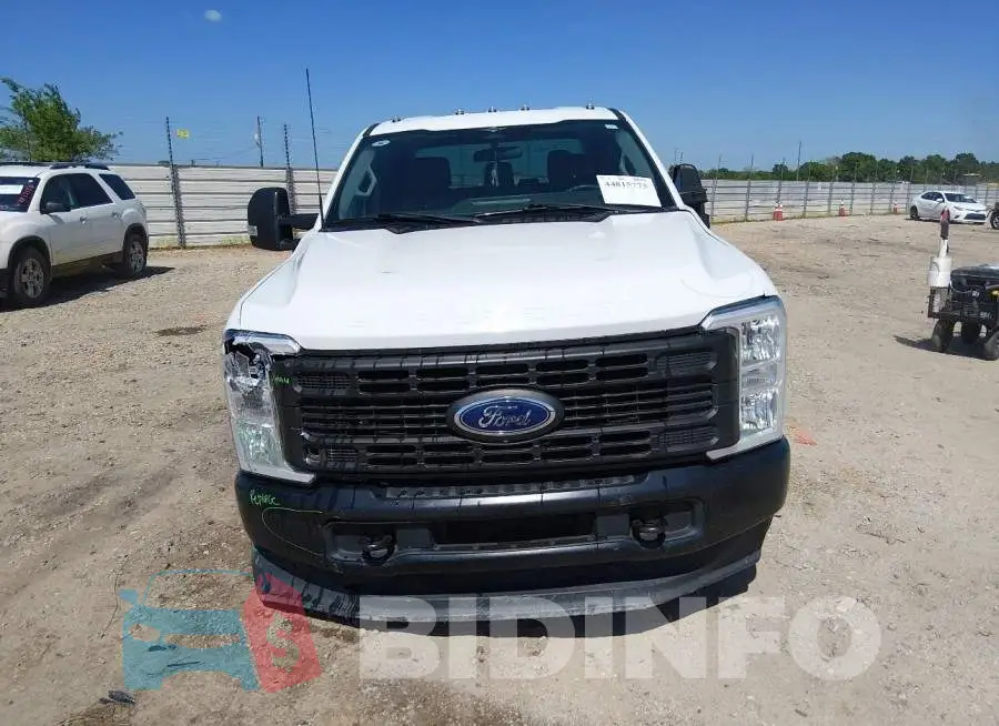 1FT8W3DT2PED82603 Photo# 12