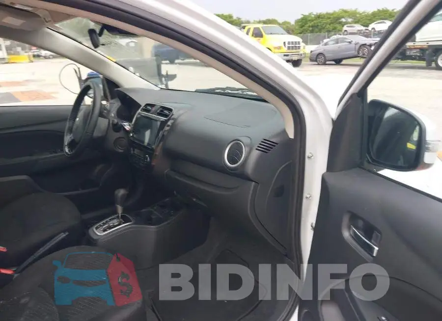 ML32FVFJ9RHF19086 Photo# 5