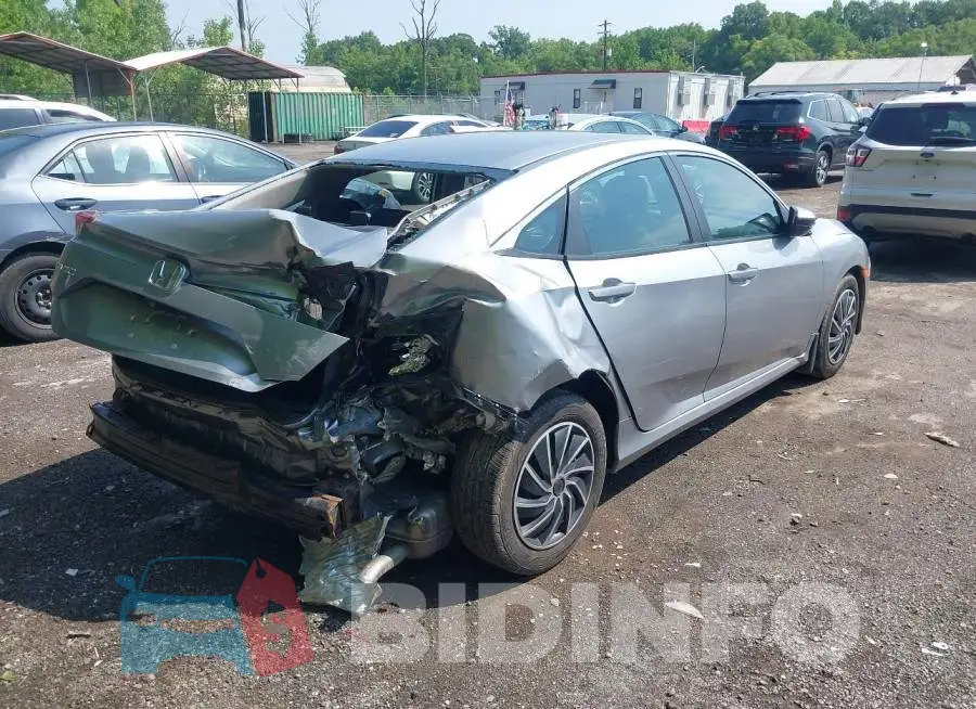 19XFC2F53HE024263 Photo# 4