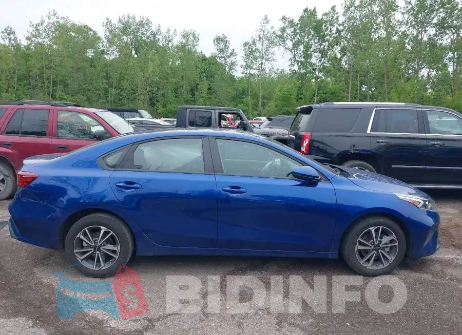 3KPF24AD7RE832470 Photo# 13