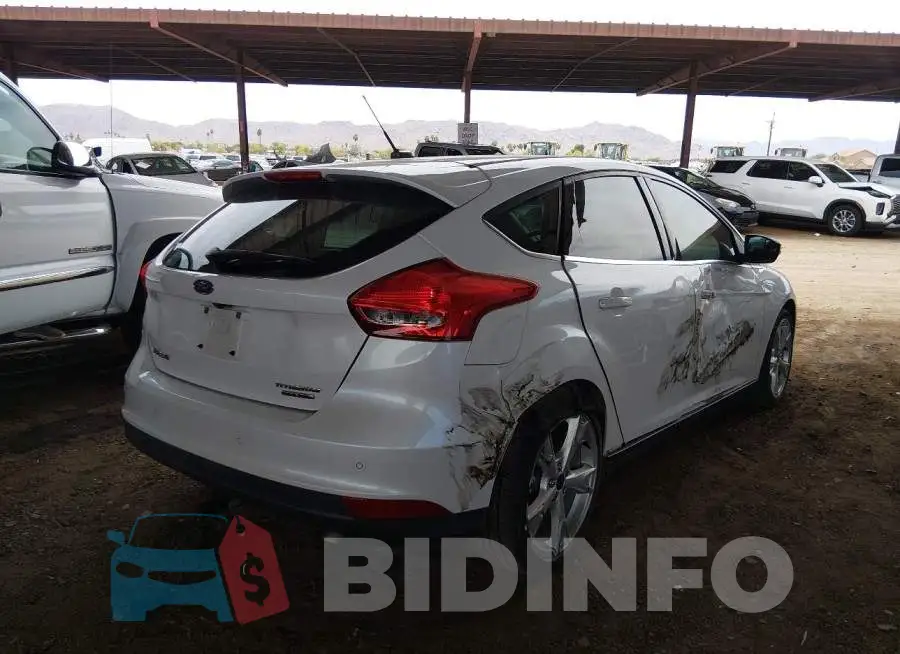 1FADP3N28GL259990 Photo# 4