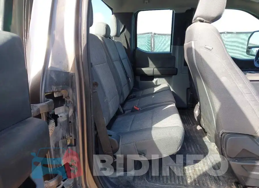 1FT7X2BA1PED77946 Photo# 8