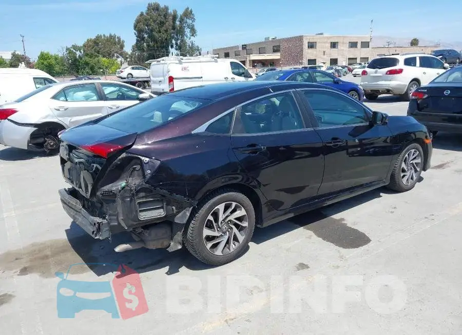 19XFC2F78GE228945 Photo# 4