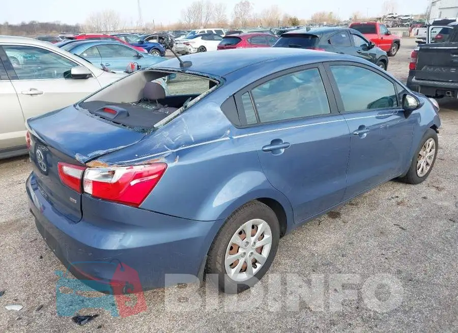 KNADM4A33G6589765 Photo# 4