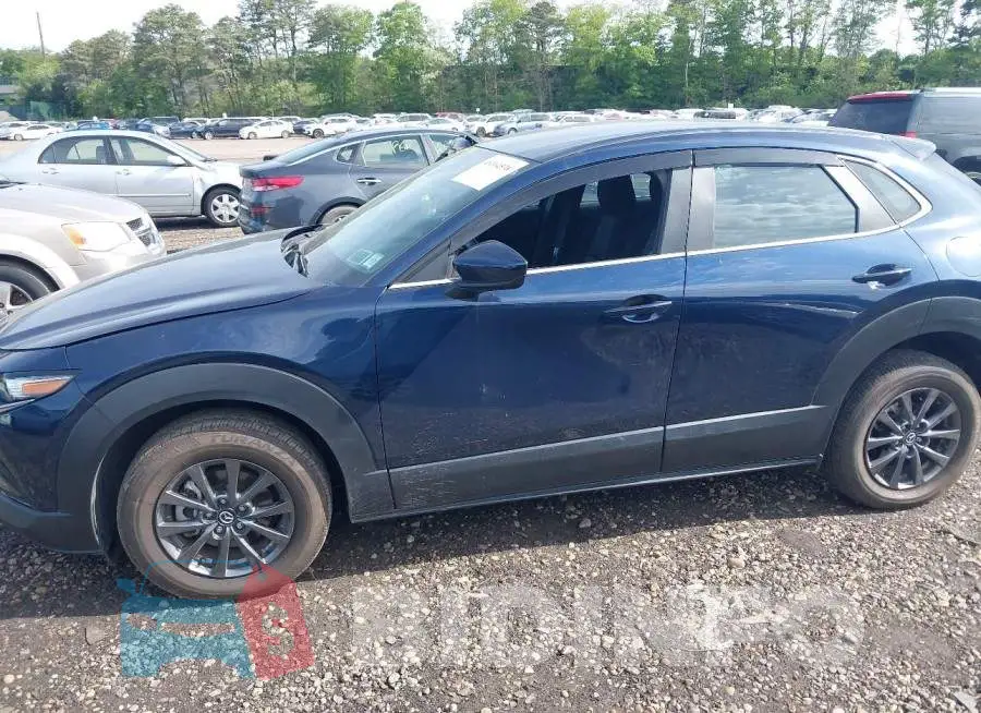 3MVDMBAL8NM409621 Photo# 14
