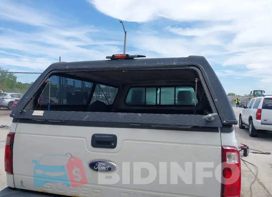 1FTBF2B63GEA01502 Photo# 6