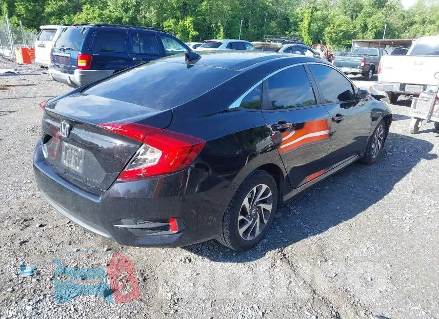 19XFC2F84HE047268 Photo# 4