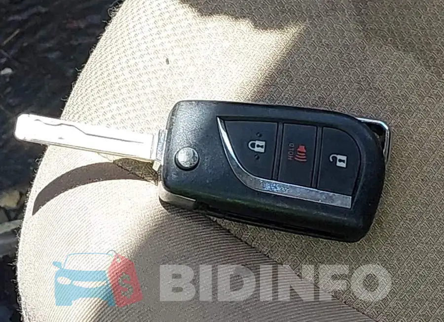 2T3H1RFV4NW190413 Photo# 11
