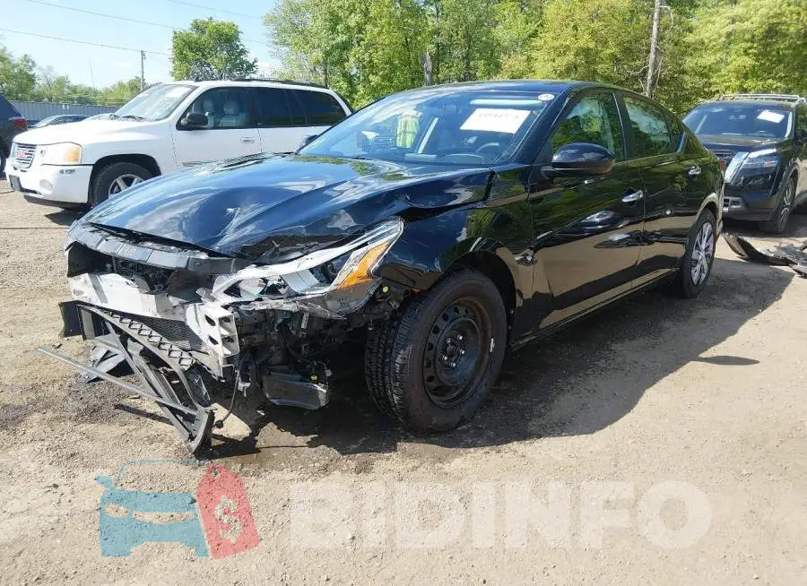 1N4BL4BV2LC258156 Photo# 2