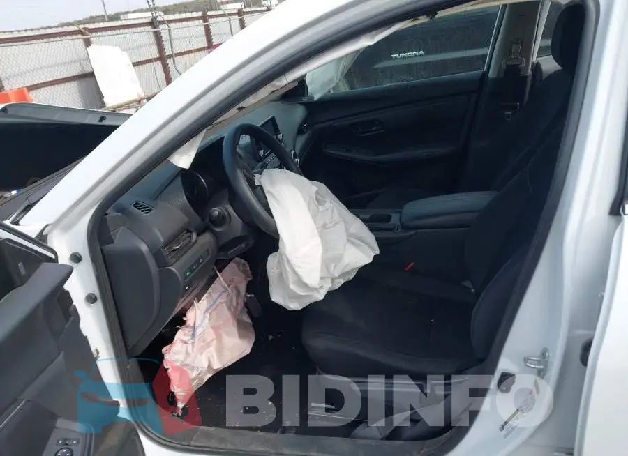 3N1AB8BV2SY224792 Photo# 5
