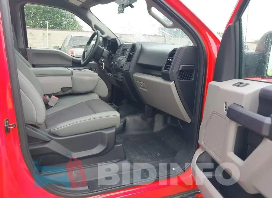 1FTMF1CB4JKC63228 Photo# 5