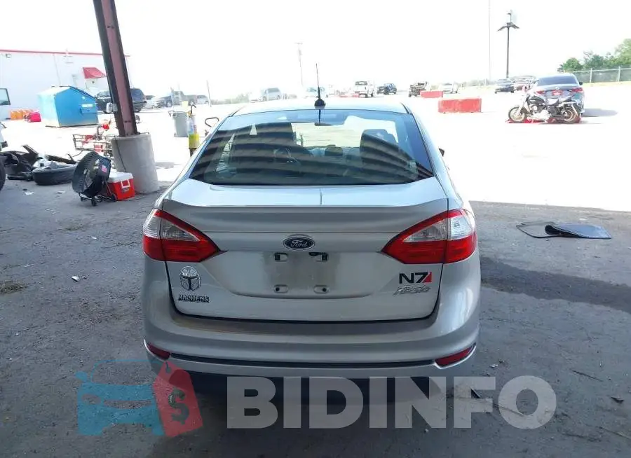 3FADP4AJ3JM120150 Photo# 16