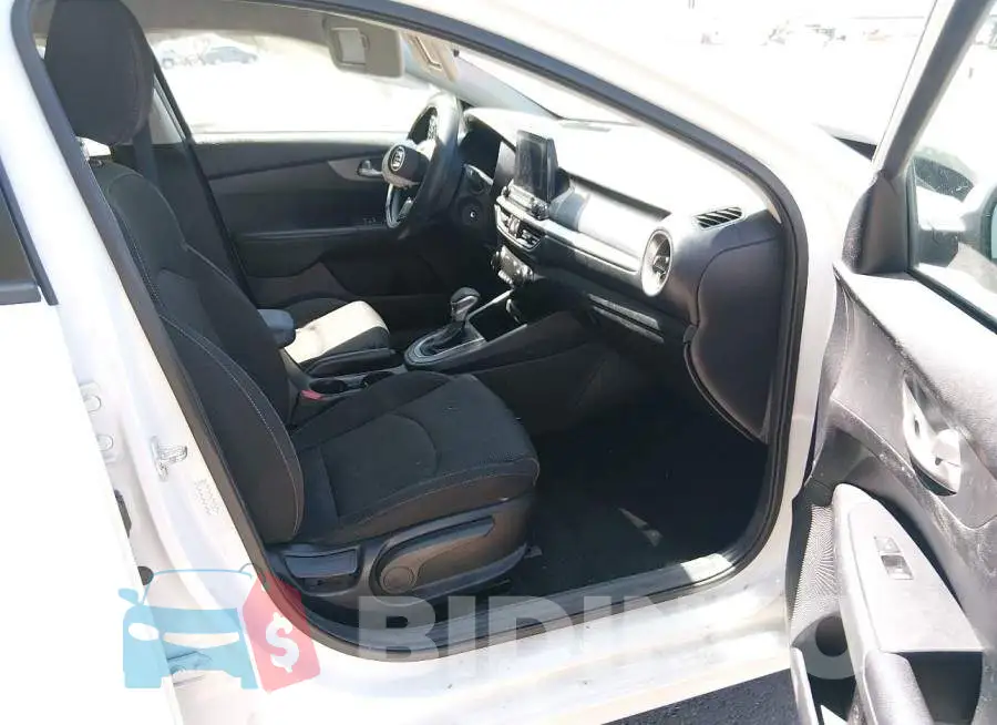 3KPF24AD3KE115408 Photo# 5